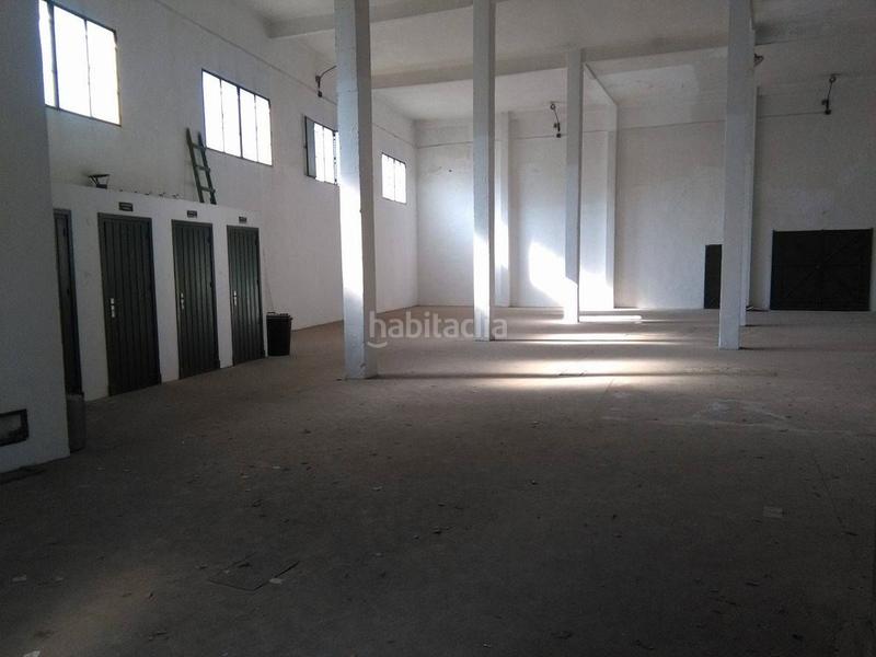 Foto ba0aa60a-64d7-4ba3-85f5-a5a12f10d108. Alquiler nave industrial en Vallesequillo Jerez de la Frontera