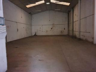 Alquiler Nave industrial  Calle costa de marfil 29