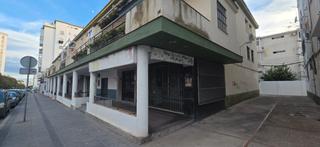 Local Comercial en Avenida de la soleá 1