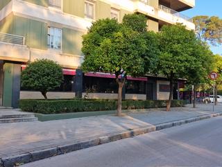 Trapasso Locale commerciale in Avenida alcalde álvaro domecq 27