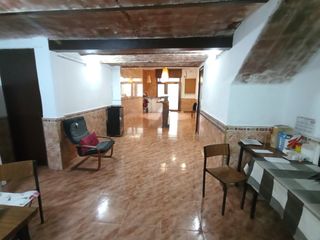 Geschäftsraum  Carrer del comte borrell. Local con licencia de bar y vivienda incluida