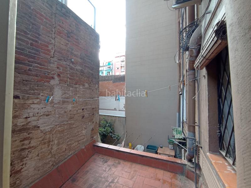 Foto 8bb52496-0022-46f6-a1b3-ce32d642e48a. Local commercial dans Sant Antoni Barcelona