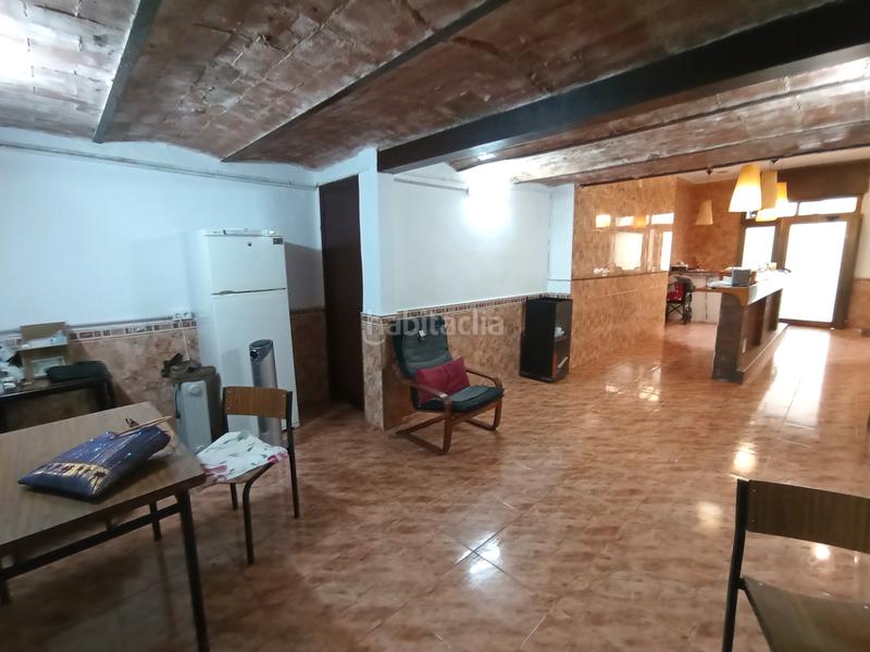 Foto 98cd987e-879e-4f78-ad48-d37e126b2140. Local commercial dans Sant Antoni Barcelona