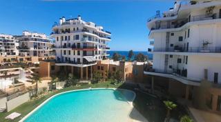 Apartament a Platja de Torres. Sumérgete en el encanto costero de villajoyosa con este apartame