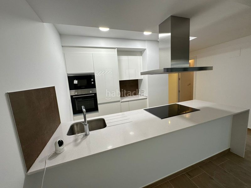Foto 96b2766a-5944-4855-b028-a49318f75b83. Apartament amb calefacció aparcament piscina a Platja de Torres Vila Joiosa (la)