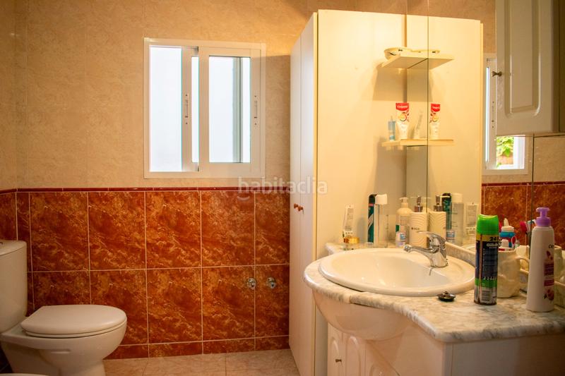 Foto abc96833-f589-4bfc-88c3-55071321777b. Casa adossada a Pueblo Guardamar del Segura