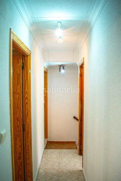 Foto b114974f-4483-4df4-aacb-36cb98af4472. Casa adossada a Pueblo Guardamar del Segura