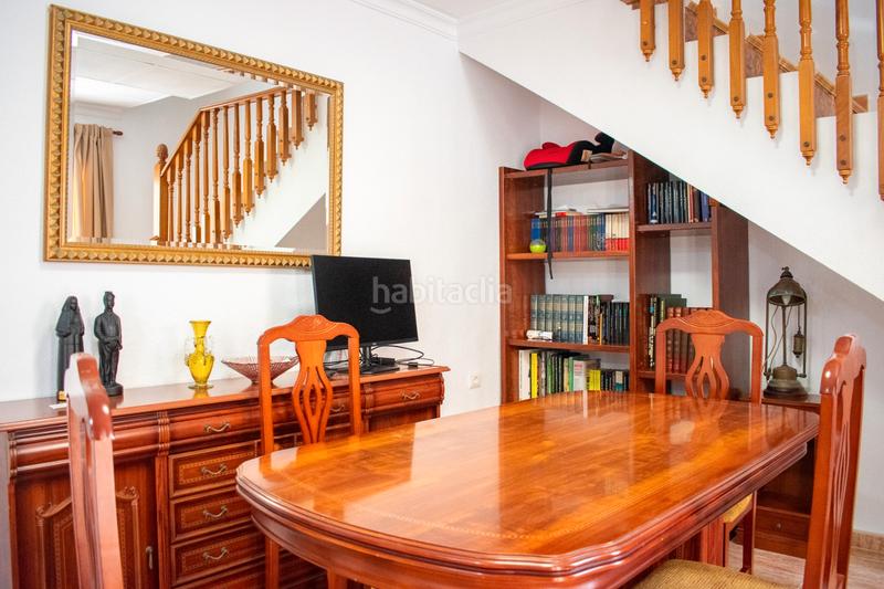 Foto c50eadb8-ec99-469a-9c6a-5291272285f3. Casa adossada a Pueblo Guardamar del Segura