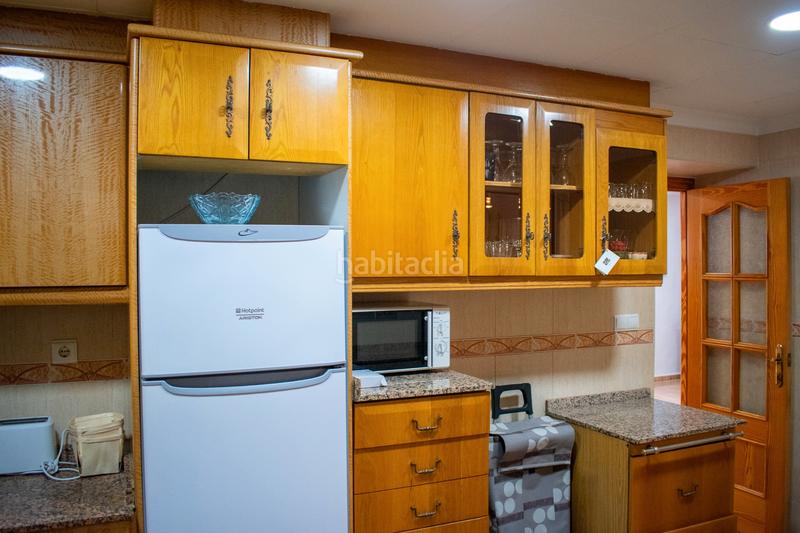 Foto f1fe69c2-2508-4219-8077-50da9cee1644. Casa adossada a Pueblo Guardamar del Segura