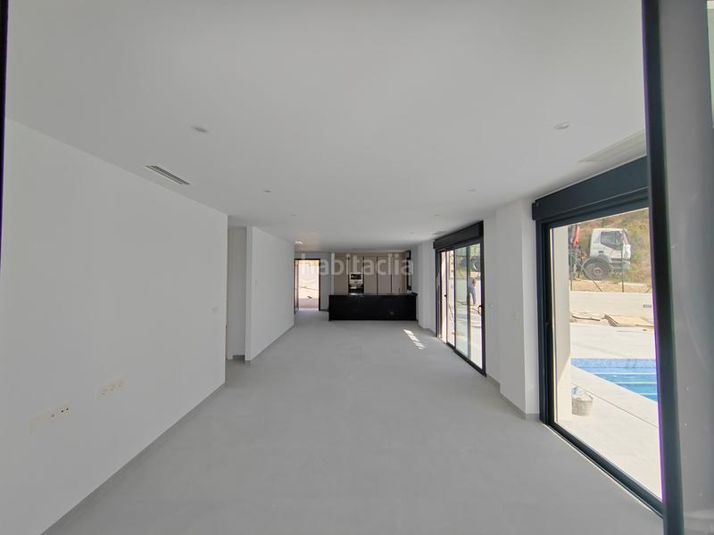 Foto 769a6051-d0b6-40e7-8e34-e4b5e86f76ba. Casa modernasnbspvillas en grandes solares en zonas tranquilas, con vistas abiertas y orientadas al sur. todas las parcelas seleccionad en Busot