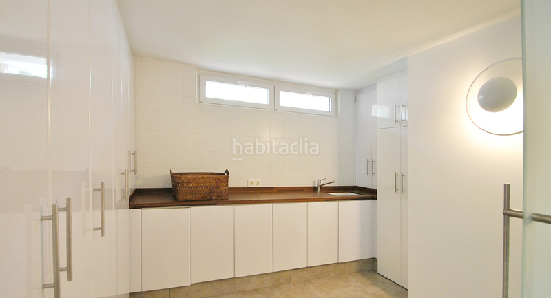 Foto 79ebfb03-70e2-4ead-8ca8-60a41be10ae0. Maison avec parking piscine dans La Marina Elche / Elx