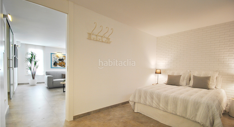 Foto f360dbd8-d74c-4a2c-8092-f32d1281bad6. Maison avec parking piscine dans La Marina Elche / Elx