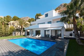 Maison à Mascarat. Sumérjase en el lujo de esta villa renovada en las colinas de al