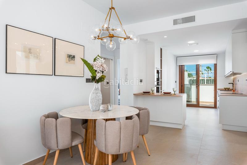 Foto 80044f97-7184-41ef-870c-6b3557bfbca4. Casa bienvenido anbspsix seconds properties donde la exclusividad y el confort se encuentran en cada rincón. nos enorgullece presentar en Torrevieja