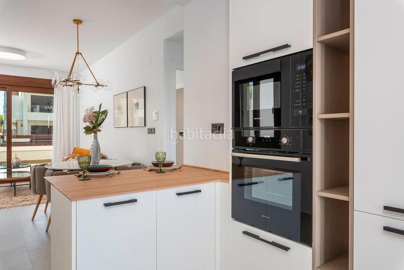 Foto c457a4c6-97d7-42cf-996b-a469cfd37a87. Casa bienvenido anbspsix seconds properties donde la exclusividad y el confort se encuentran en cada rincón. nos enorgullece presentar en Torrevieja