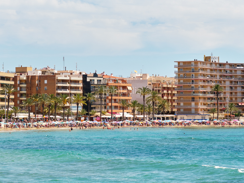 Foto e918b169-8ed3-459f-95c5-6f3e138652ea. Casa bienvenido anbspsix seconds properties donde la exclusividad y el confort se encuentran en cada rincón. nos enorgullece presentar en Torrevieja