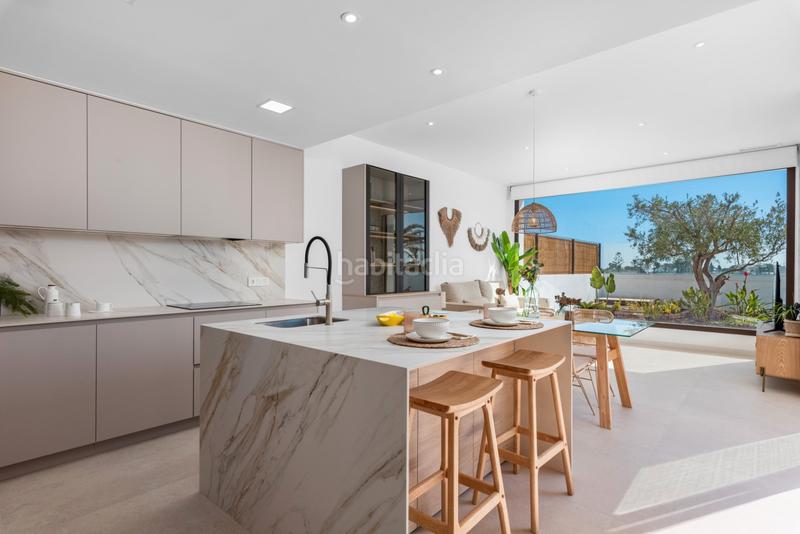 Foto f69102fb-9b2e-4c5b-a03d-1984119d14fc. Chalet avec piscine dans Las Lomas de Rame-Bahía Bella Alcázares (Los)