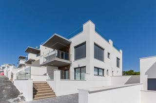 Casa en San Miguel de Salinas. Este residencial se sitúa en una de las zonas con mejores vistas
