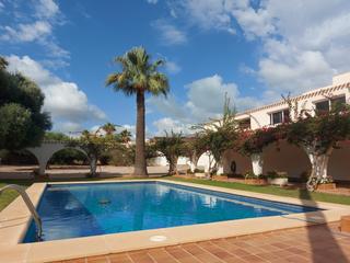 Haus in Playa del Galán. Este amplio chalet de segunda mano, ubicado en la manga del mar