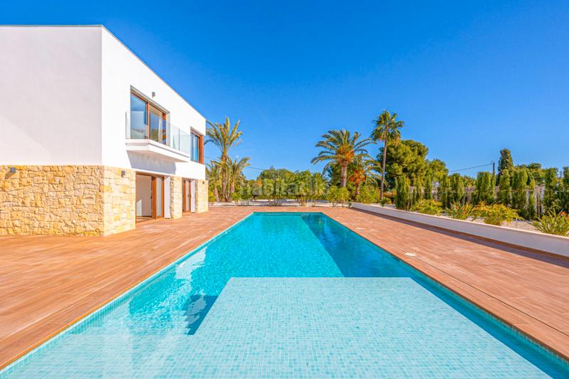 Foto df8f9454-27f4-4c68-ae01-97a56504e16b. Casa amb aparcament piscina a Pueblo-Ubanizaciones Alfàs del Pi (l´)