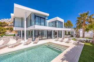 Casa a Altea Hills. Situada en las prestigiosas colinas de altea hills, esta especta