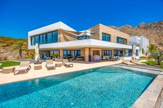 Casa a Altea la Vella. Descubra esta villa en venta en altea, una residencia que combin