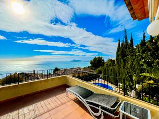 Casa a Altea Hills. Esta villa ubicada en altea hills combina lujo, diseño sofistica
