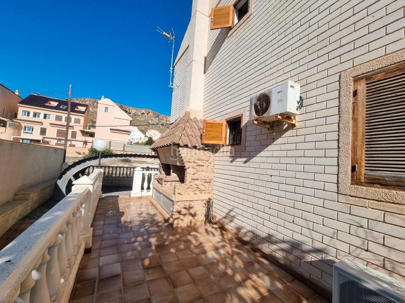 Foto f7a6d0ea-2372-45d0-a1c3-024668df641a. Maison jumelée avec parking dans calas Santa Pola este Santa Pola