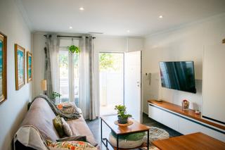 Maison jumelée à Los Secanos. Este maravilloso chalet pareado de tres plantas, construido en 2