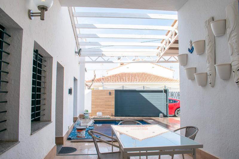 Foto 90b1349c-d53e-4cbf-80df-e7c6f121f236. Maison avec parking piscine dans Torre de la Horadada Pilar de la Horadada