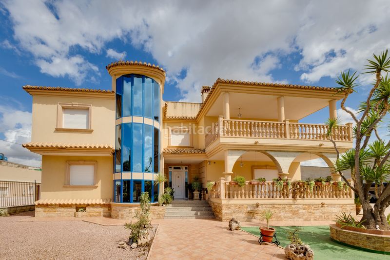 Foto 7db6089a-f899-4a6e-9898-dd48e0782880. Casa amb aparcament piscina a Orihuela ciudad Orihuela