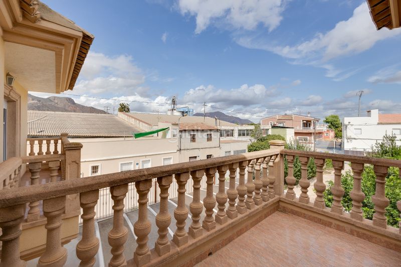 Foto 96ca8fee-8518-43d2-9c7b-e7b8f7812c7e. Casa amb aparcament piscina a Orihuela ciudad Orihuela