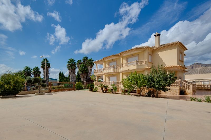 Foto e917501b-c087-419f-8366-fb9a14e18099. Casa amb aparcament piscina a Orihuela ciudad Orihuela