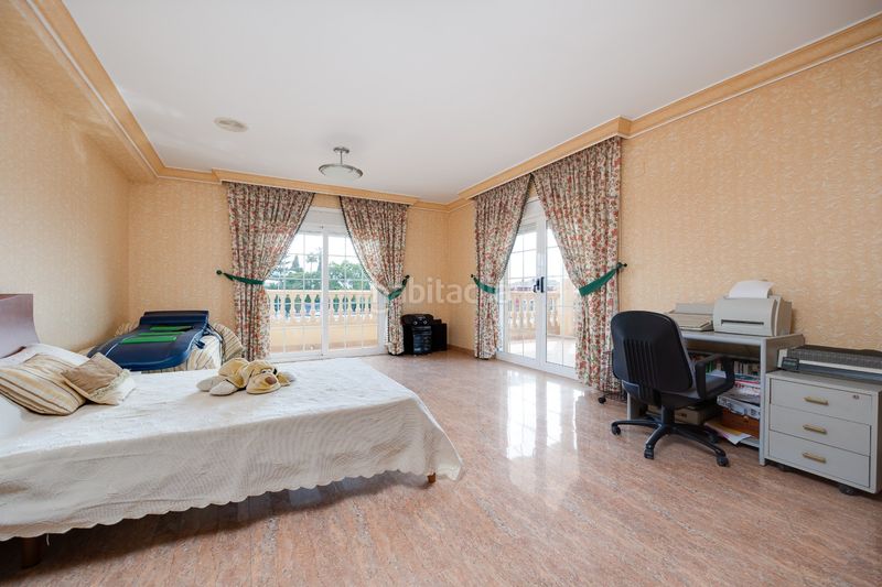 Foto ea9c7724-fb9e-48e3-a0e9-4a89b6b6c292. Casa amb aparcament piscina a Orihuela ciudad Orihuela