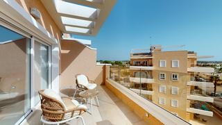 Ático en Pilar de la Horadada Ciudad. Presentamos este exclusivo complejo residencial que reúne tres t