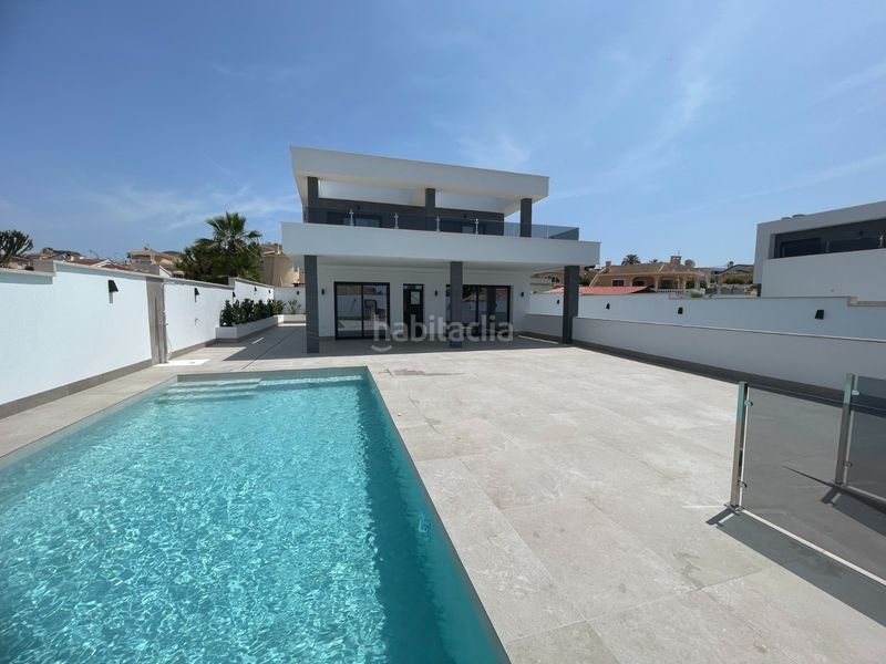 Foto 15a91823-8595-4722-8858-159092a55d15. Casa amb aparcament piscina a Benijófar