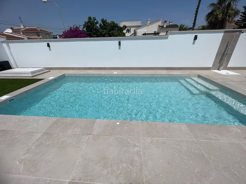 Foto 958d5e15-ef9e-43ae-8b4a-55a5804b8b91. Casa amb aparcament piscina a Benijófar