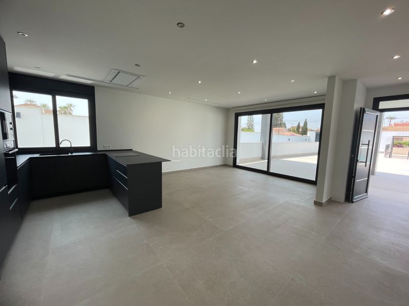 Foto abf8962d-5aff-48f4-80ec-5c3217fb9b08. Casa amb aparcament piscina a Benijófar