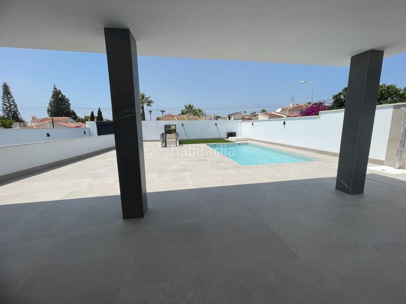 Foto c533f428-d881-42b5-a9c4-58be6f2e4c02. Casa amb aparcament piscina a Benijófar