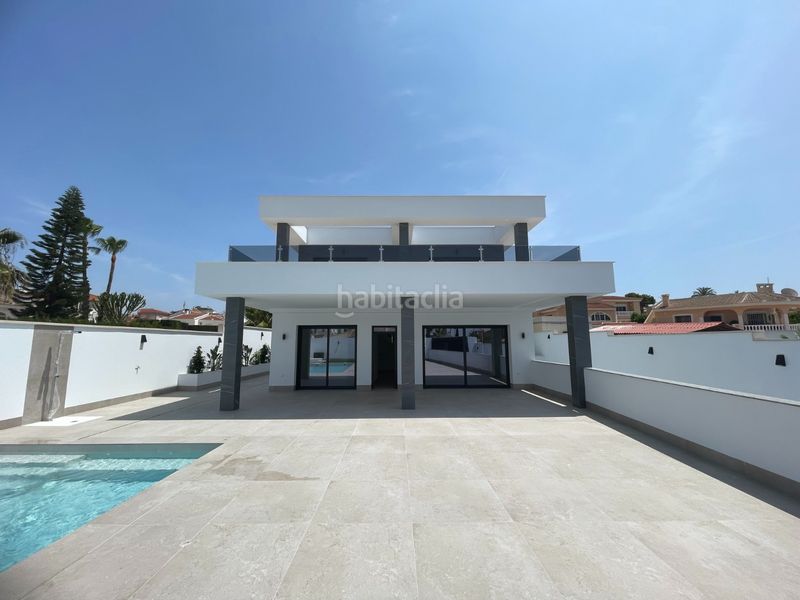 Foto cb2b9f01-793b-4179-80a0-649b7de4f613. Casa amb aparcament piscina a Benijófar