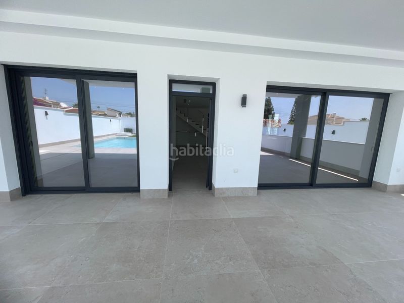 Foto d9f9ac8f-a2b5-461a-afba-9410aa7a460e. Casa amb aparcament piscina a Benijófar
