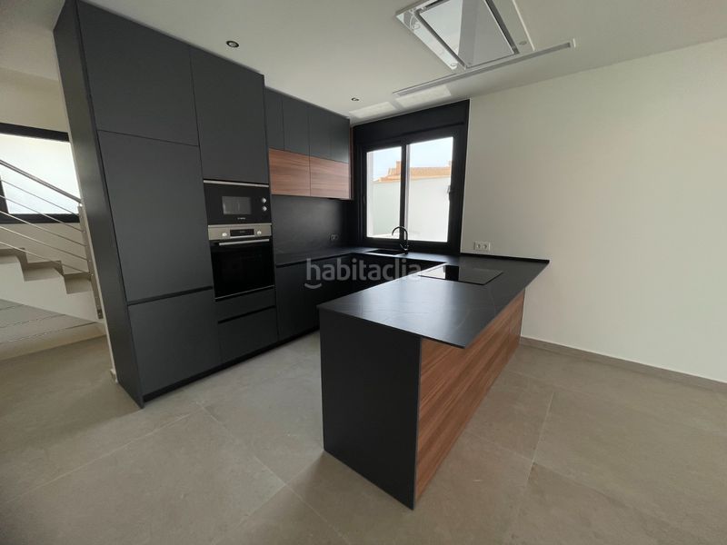Foto e3a6a860-4187-4b15-841f-8eb50764a143. Casa amb aparcament piscina a Benijófar