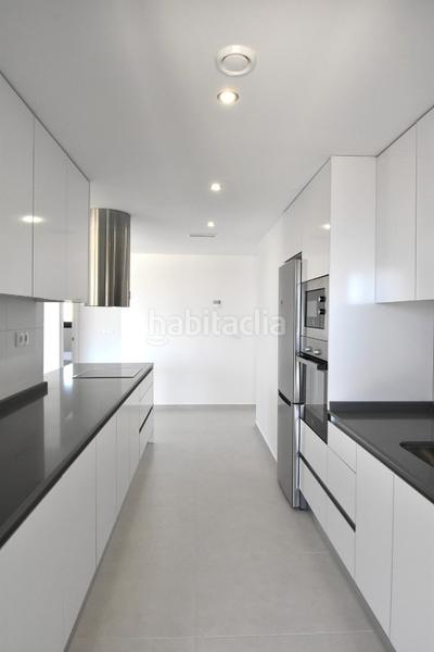 Foto a3fff0b6-eed5-4946-aed7-5487b673ee09. Àtic amb aparcament piscina a San Miguel de Salinas