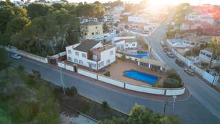 Chalet à Los Balcones-Los Altos. Exclusivo chalet en los balcones  elegancia y comodidaddescubre
