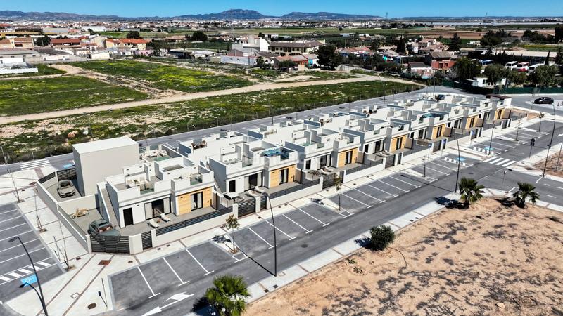 Foto c6cd04cc-60b2-42c2-8986-7999c9379fad. Chalet avec parking piscine dans Roldán Torre - Pacheco