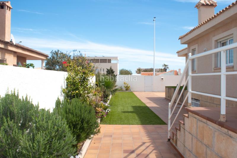 Foto a8dc9f3c-4aca-45d2-afac-6d4308e5f673. Casa con riscaldamento parcheggio piscina in Playa de las Gaviotas - El Pedrucho Manga del Mar Menor (La)