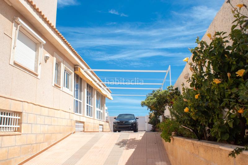 Foto bc4ab1e7-a124-47e5-ac6d-b80f701683c4. Casa con riscaldamento parcheggio piscina in Playa de las Gaviotas - El Pedrucho Manga del Mar Menor (La)