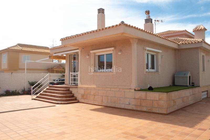Foto f88196e0-2658-4bac-8efe-b9cc04c78cf4. Casa con riscaldamento parcheggio piscina in Playa de las Gaviotas - El Pedrucho Manga del Mar Menor (La)