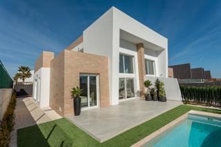 Chalet à Algorfa. Las nuevas villasnbspse encuentran en la finca resort, un resort