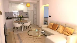Maison à La Zenia. Descubra este exclusivo apartamento recientemente renovado, idea